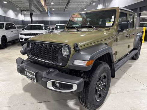 New 2026 Jeep Gladiator Sport image 3