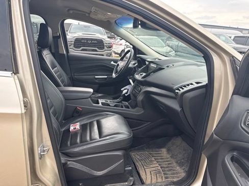 Used 2018 Ford Escape SEL w/ Ford Safe & Smart Package AWD/4WD image 14
