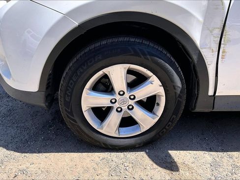 Used 2013 Toyota RAV4 XLE FWD image 8