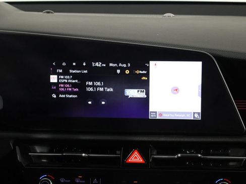 Used 2023 Kia Niro Wind FWD image 28