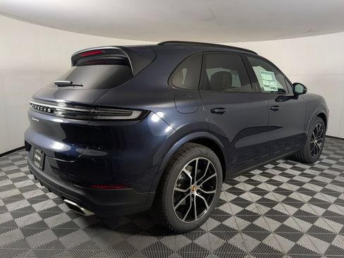 New 2026 Porsche Cayenne AWD/4WD image 7