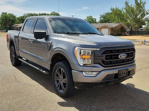 Used 2021 Ford F150 XLT w/ Equipment Group 302A High AWD/4WD image 4