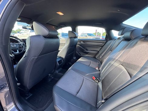 Used 2018 Honda Accord Sport image 22