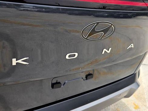 Used 2024 Hyundai Kona Limited FWD image 13