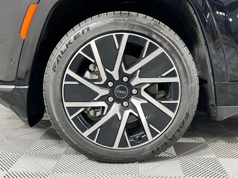 Used 2025 Jeep Wagoneer S Limited image 33