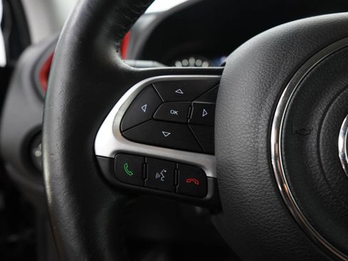 Used 2019 Jeep Renegade Trailhawk w/ Cold Weather Group II AWD/4WD image 24