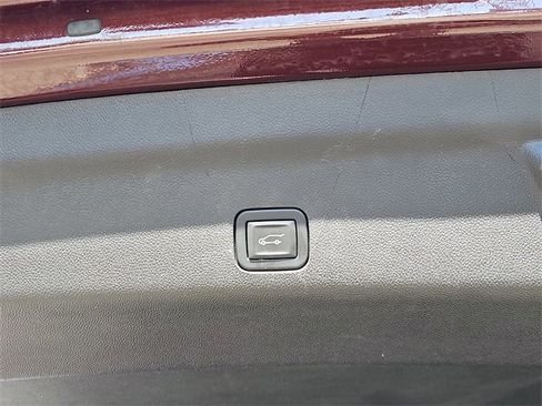 Used 2023 Chevrolet Tahoe Premier image 8