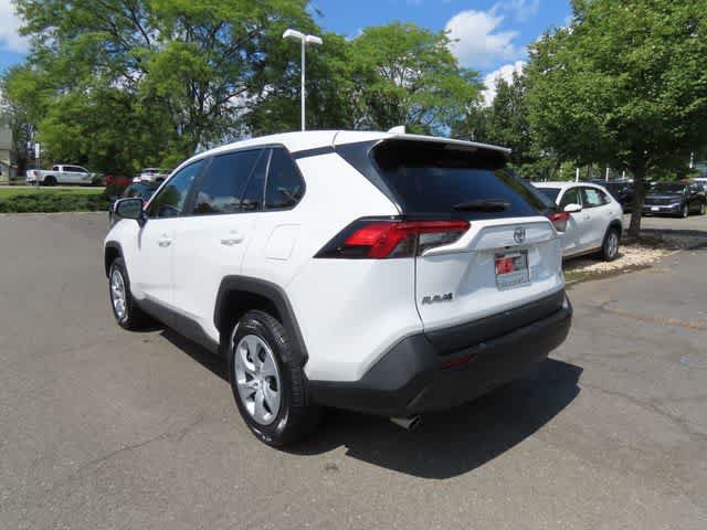 Used 2024 Toyota RAV4 LE AWD/4WD image 4