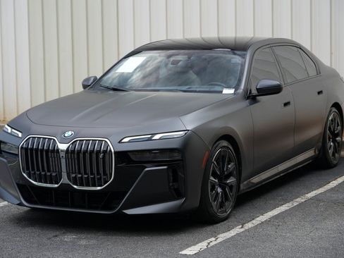 Used 2023 BMW i7 xDrive60 AWD/4WD image 59
