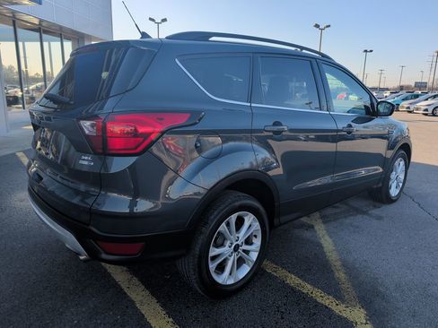 Used 2019 Ford Escape SEL image 7