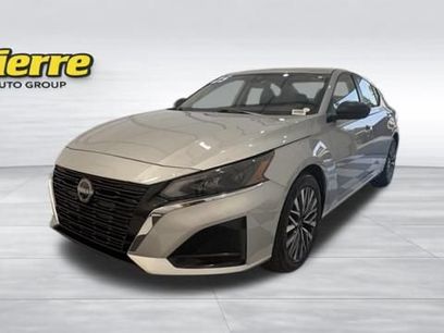 Used 2025 Nissan Altima 2.5 SV