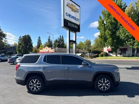 Used 2021 GMC Acadia SLE FWD image 1