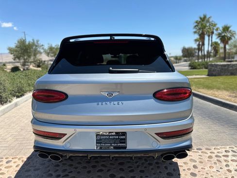 Used 2023 Bentley Bentayga Speed AWD/4WD image 18