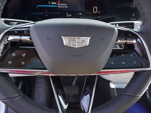 New 2026 Cadillac Lyriq Luxury image 17