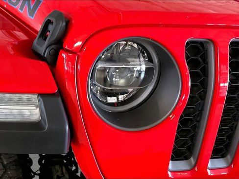 Used 2021 Jeep Wrangler Unlimited Rubicon 4xe w/ Cold Weather Group AWD/4WD image 24