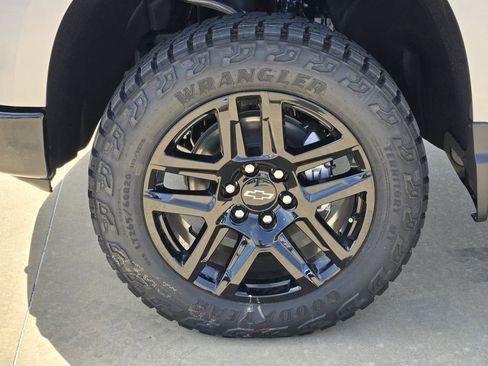 New 2026 Chevrolet Silverado 1500 LT Trail Boss w/ LT Trail Boss Premium Package AWD/4WD image 13