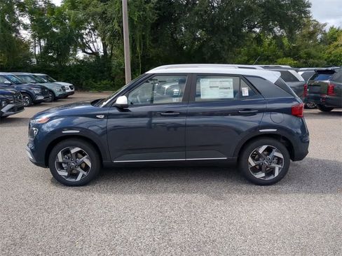 New 2026 Hyundai Venue SEL image 3