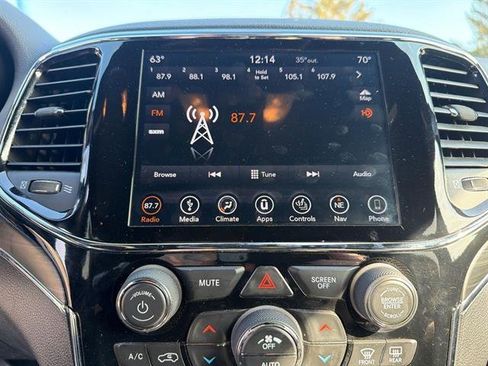 Used 2019 Jeep Grand Cherokee Limited image 35