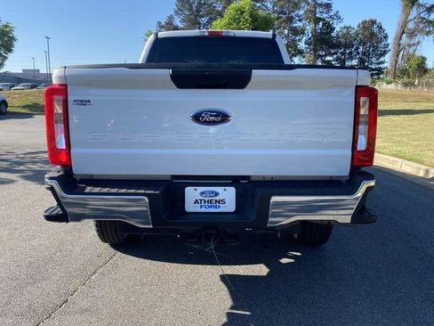 Used 2025 Ford F250 XLT image 4