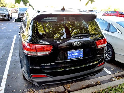 Used 2018 Kia Sorento AWD image 6