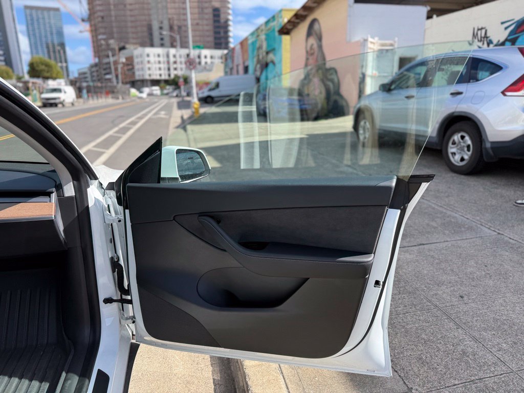Used 2020 Tesla Model Y Long Range AWD/4WD image 10