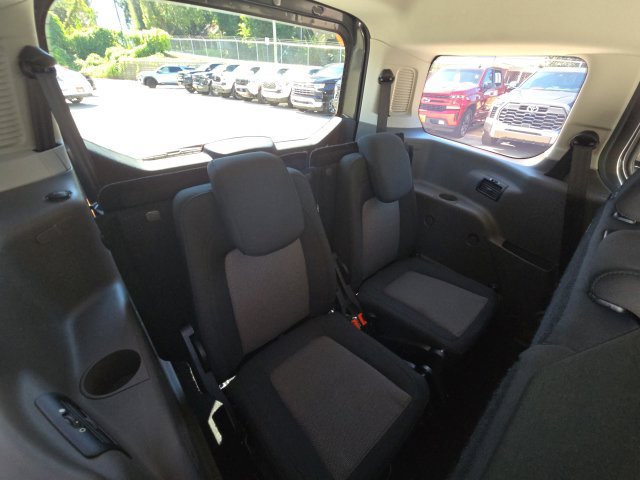 Used 2022 Ford Transit Connect XL FWD image 15