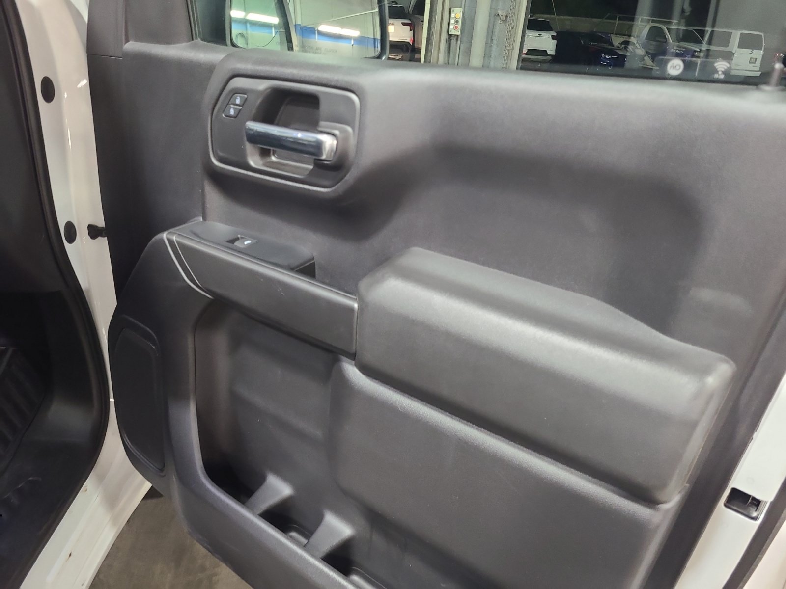 Certified 2023 Chevrolet Silverado 1500 Custom AWD/4WD image 16