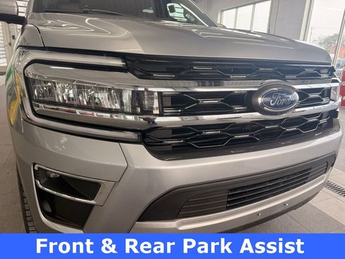 Used 2024 Ford Expedition Max Limited image 3