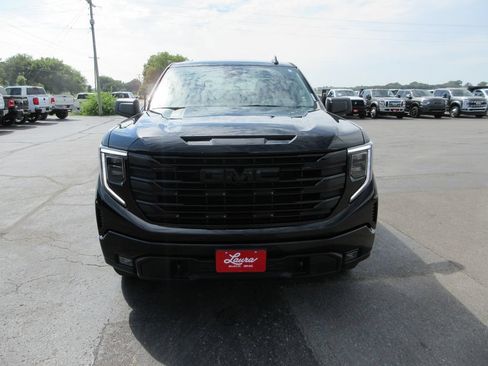 Certified 2025 GMC Sierra 1500 Elevation AWD/4WD image 11