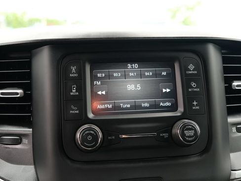 Used 2022 RAM 1500 Big Horn AWD/4WD image 19