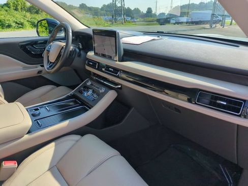 Used 2020 Lincoln Aviator Reserve w/ Equipment Group 201A AWD/4WD image 36