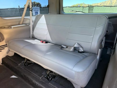 Used 2005 Ford Excursion XLS RWD image 18