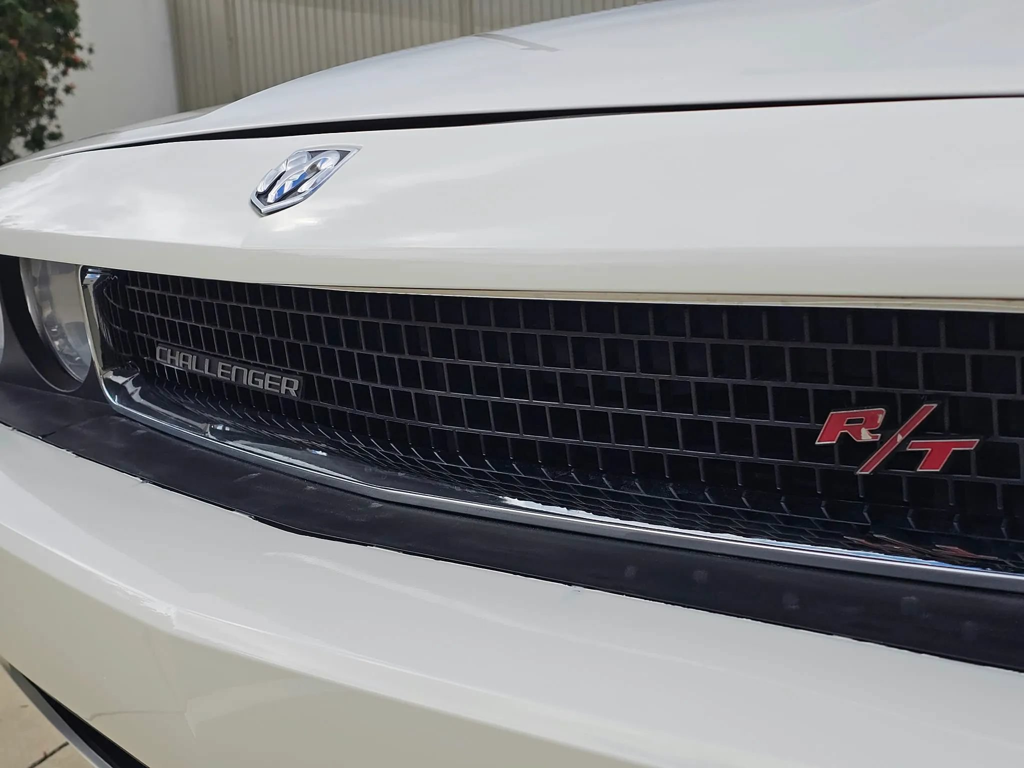 Used 2010 Dodge Challenger R/T RWD image 9