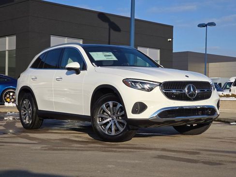 New 2026 Mercedes-Benz GLC 300 4MATIC image 2
