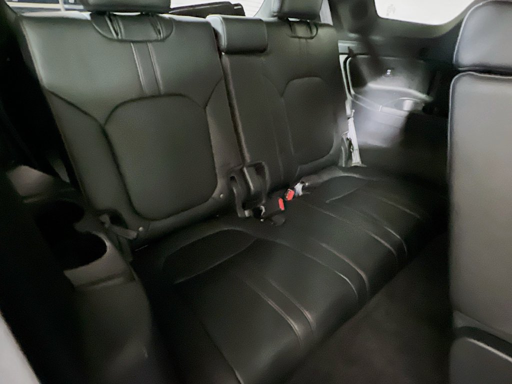 Used 2025 Honda Pilot Black Edition image 24
