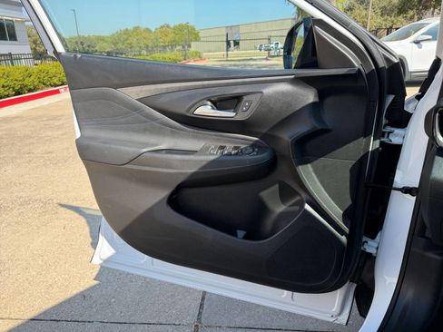 Used 2025 Buick Envista Sport Touring image 20