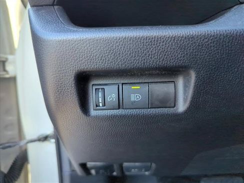 Certified 2021 Toyota RAV4 LE AWD/4WD image 13