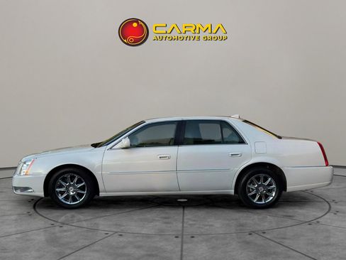 Used 2011 Cadillac DTS Luxury image 4