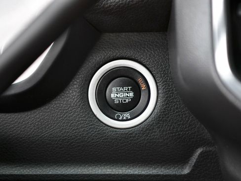 Used 2021 RAM 2500 Big Horn image 30