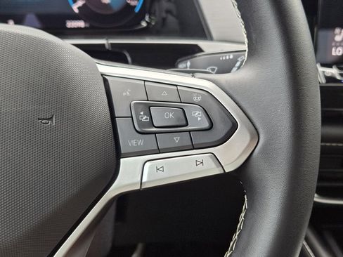 Used 2026 Volkswagen Atlas Cross Sport SE FWD image 28
