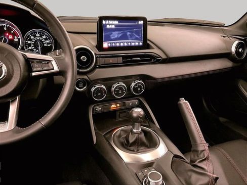Used 2018 MAZDA MX-5 Miata RF Grand Touring RWD image 6