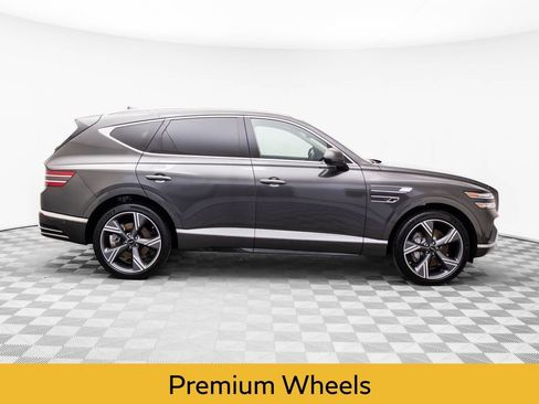 Used 2025 Genesis GV80 3.5T Prestige image 6
