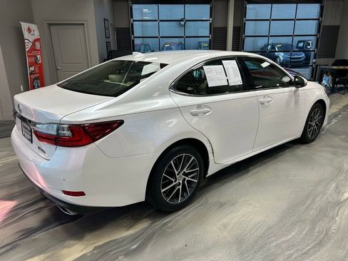 Used 2017 Lexus ES 350 image 31