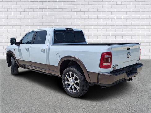 Used 2024 RAM 2500 Limited w/ Towing Technology Group AWD/4WD image 3