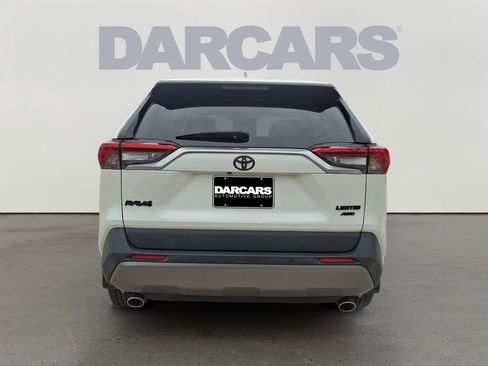 Used 2019 Toyota RAV4 Limited w/ Advanced Technology Package image 5