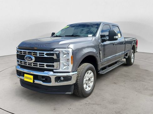 Certified 2024 Ford F250 XLT AWD/4WD image 1