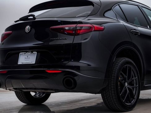 Used 2020 Alfa Romeo Stelvio Ti w/ Nero Edizione image 12