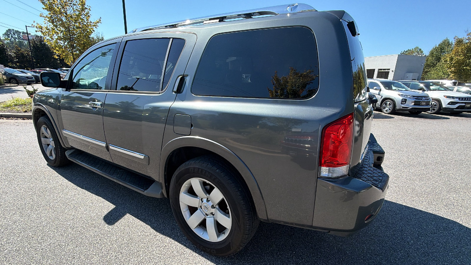 Used 2010 Nissan Armada Titanium AWD/4WD image 10
