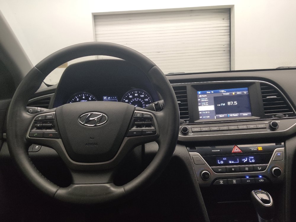 Used 2018 Hyundai Elantra Value Edition FWD image 22