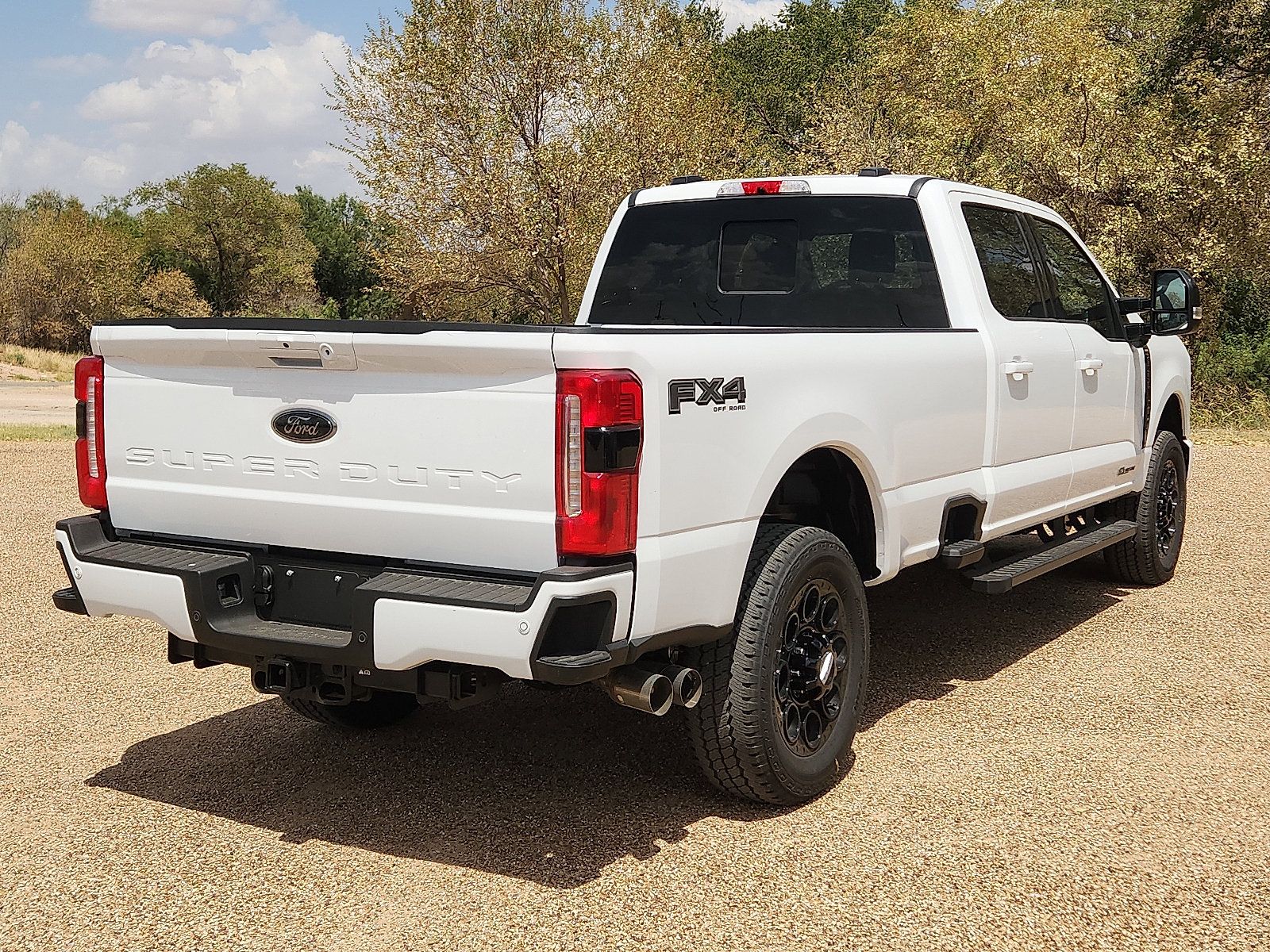 New 2026 Ford F350 Lariat w/ Black Appearance Package AWD/4WD image 4